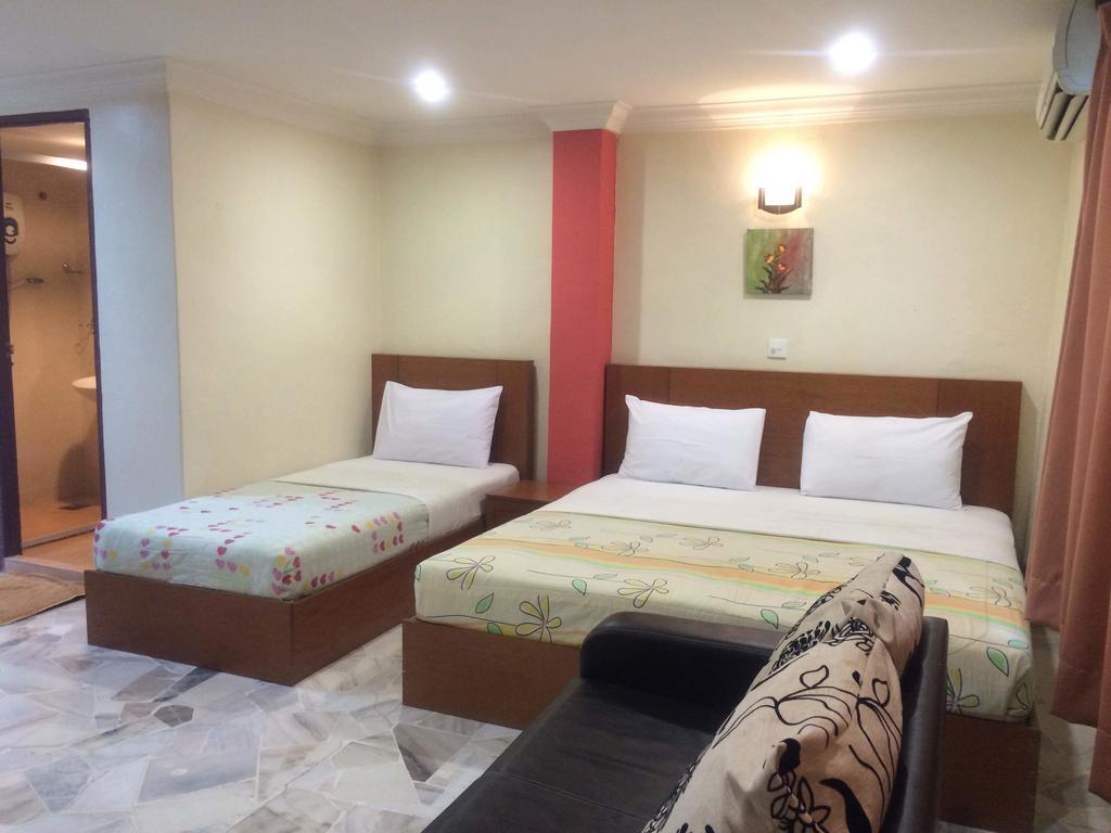 City Star Hotel Kulai Habitación foto